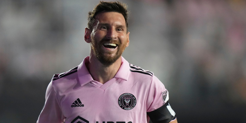 Messi có thể gắn bó thêm với Inter Miami